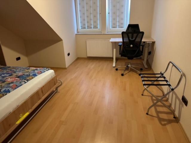 Handwerkerzimmer Düsseldorf Extérieur photo